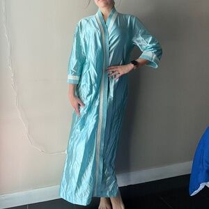 1970s Vintage Tiffany Blue Robe – Classics of California – Size M